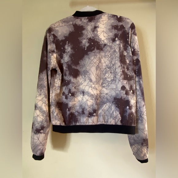 Geometric Jacket - Picture 2 of 2